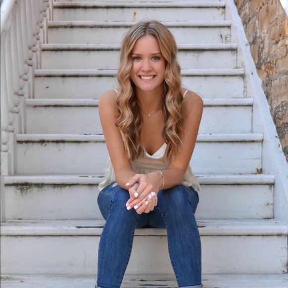 Meet your Posher, Emma - Picture 1 of 1